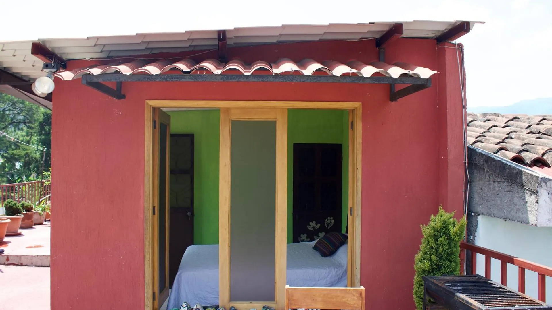 Jireh Antigua Hotel