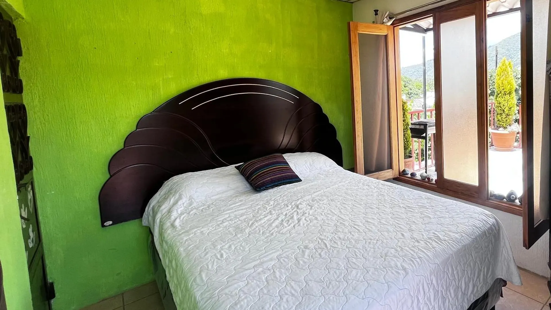 Jireh Antigua Hotel